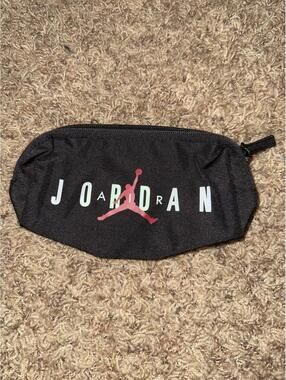 Jordan Zip-Up Air Jordan Jumpman Pouch